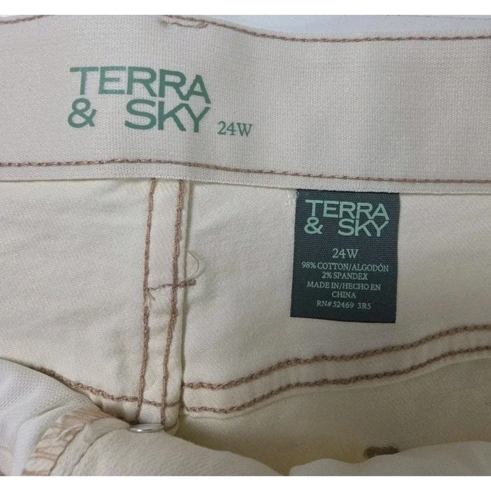 Terra & Sky Jeans Women 24W PLUS  White Barrel Leg Tummy Control Pants NWT